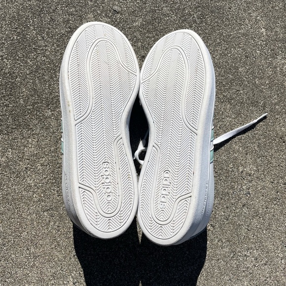 Adidas Women Mint Cloudfoam Lace up Sneakers - Picture 4 of 4